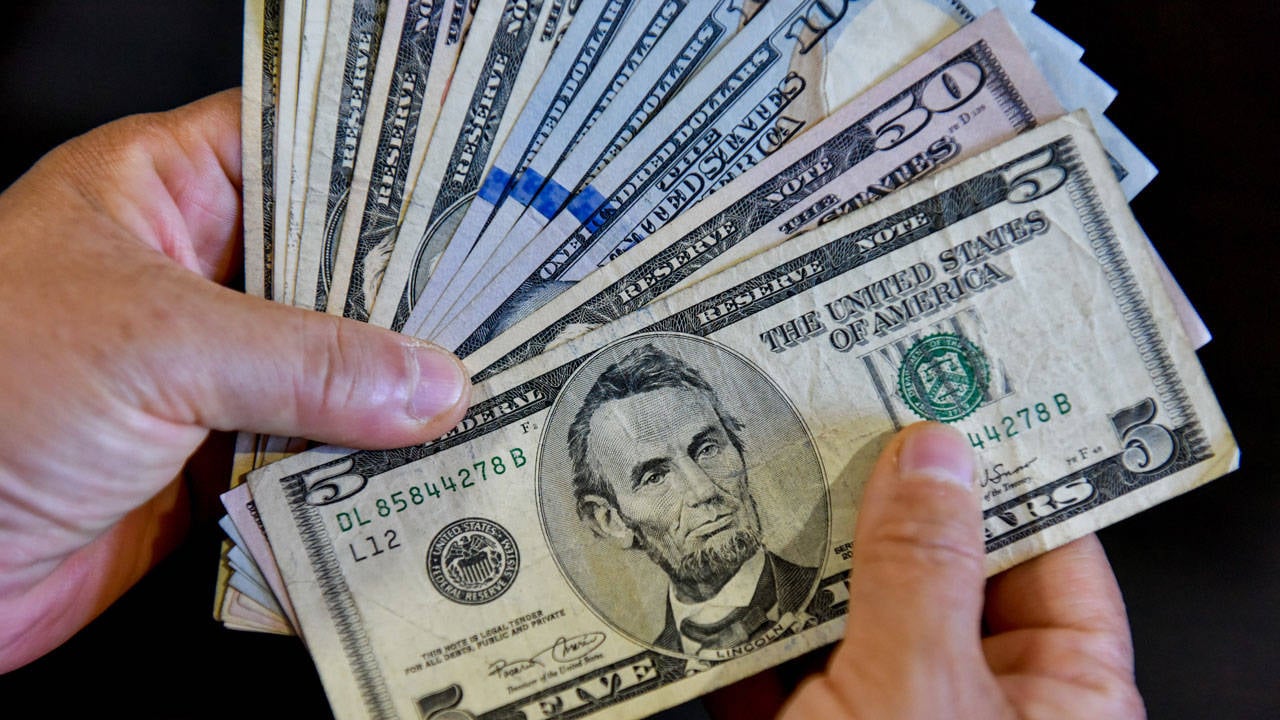 dolar-tl-de-bir-rekor-daha.jpg