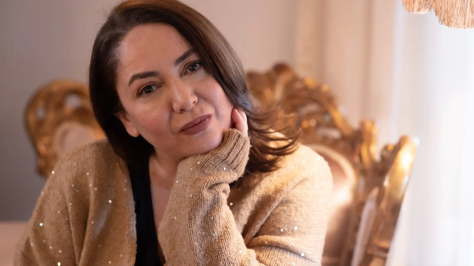 kizilcik-serbetinin-pembesi-sibel-tascioglu-yillar-onceki-haliyle-gorenleri-sasirtti-wwcu.webp