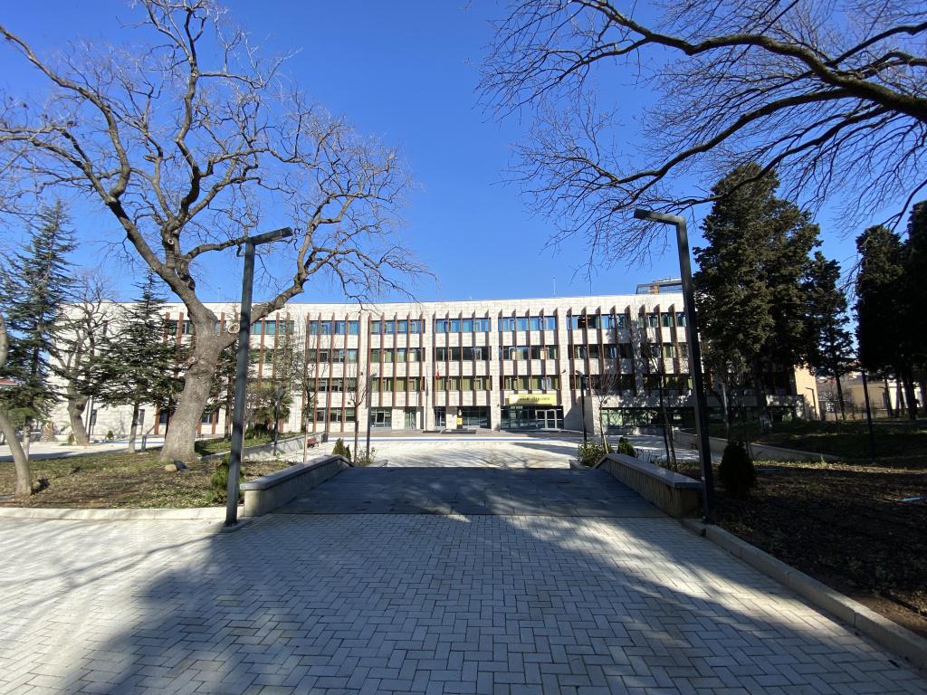 18130502-bahce-gertr5y.jpg