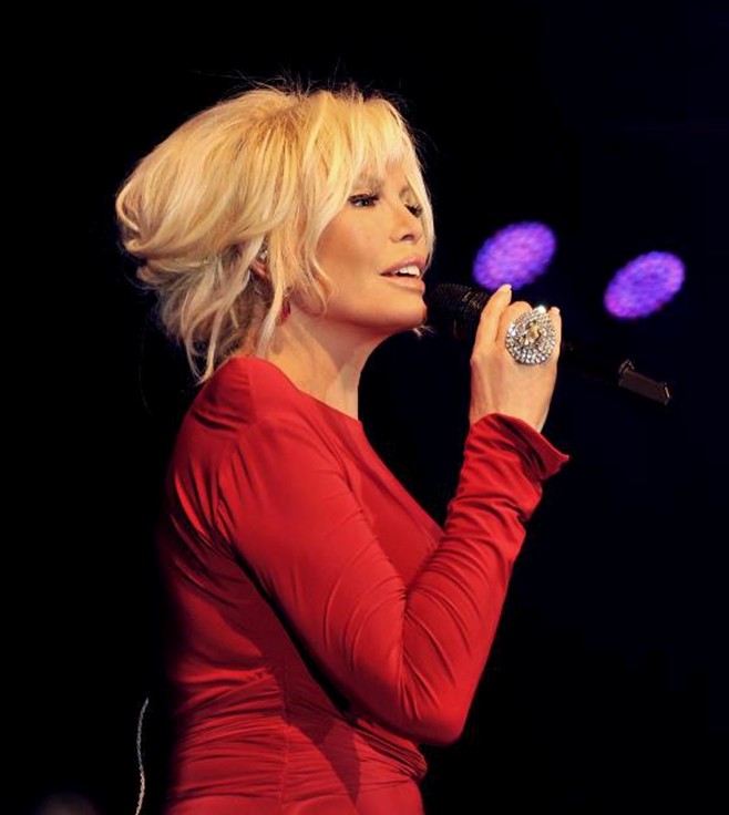 ajda-pekkan-2013.jpg