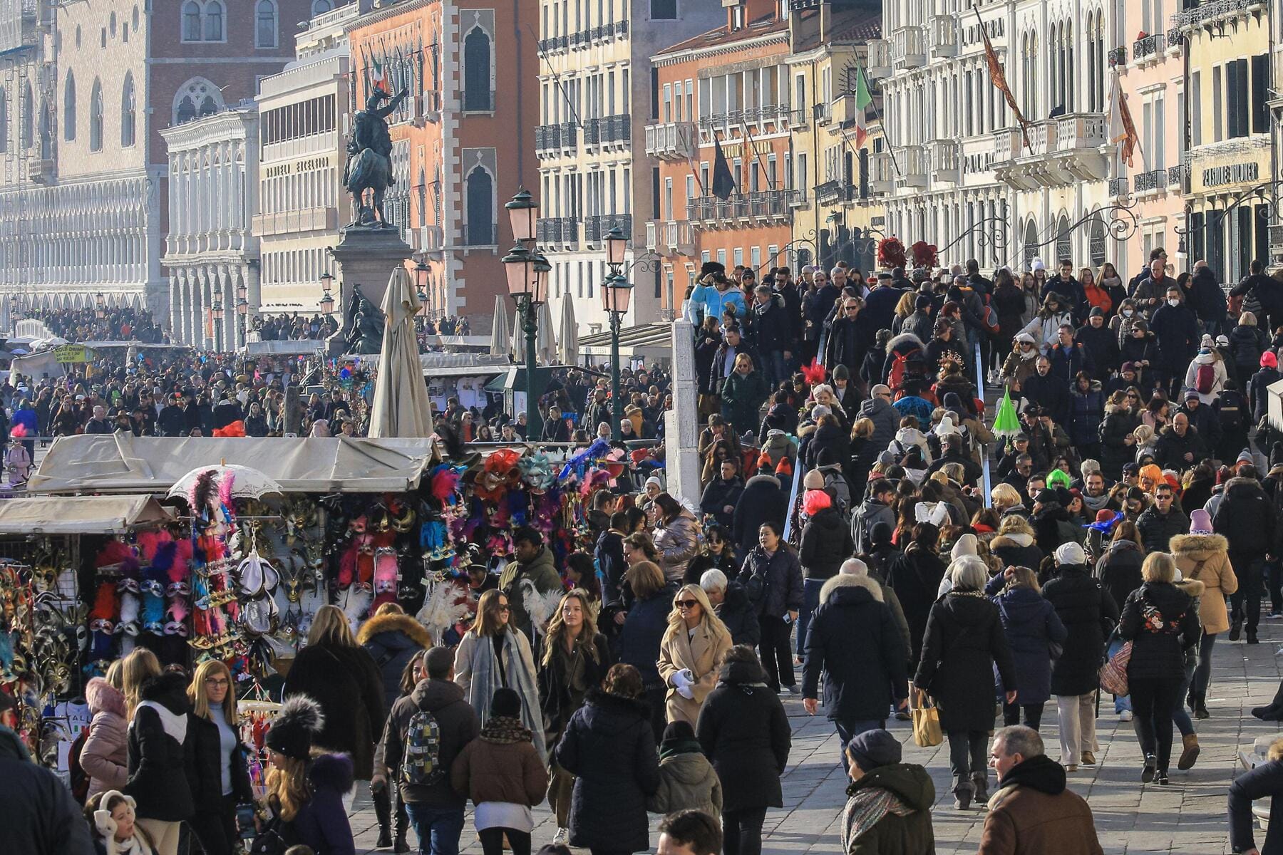 no-list-2024-venice-alamy-2n8fde0.jpg