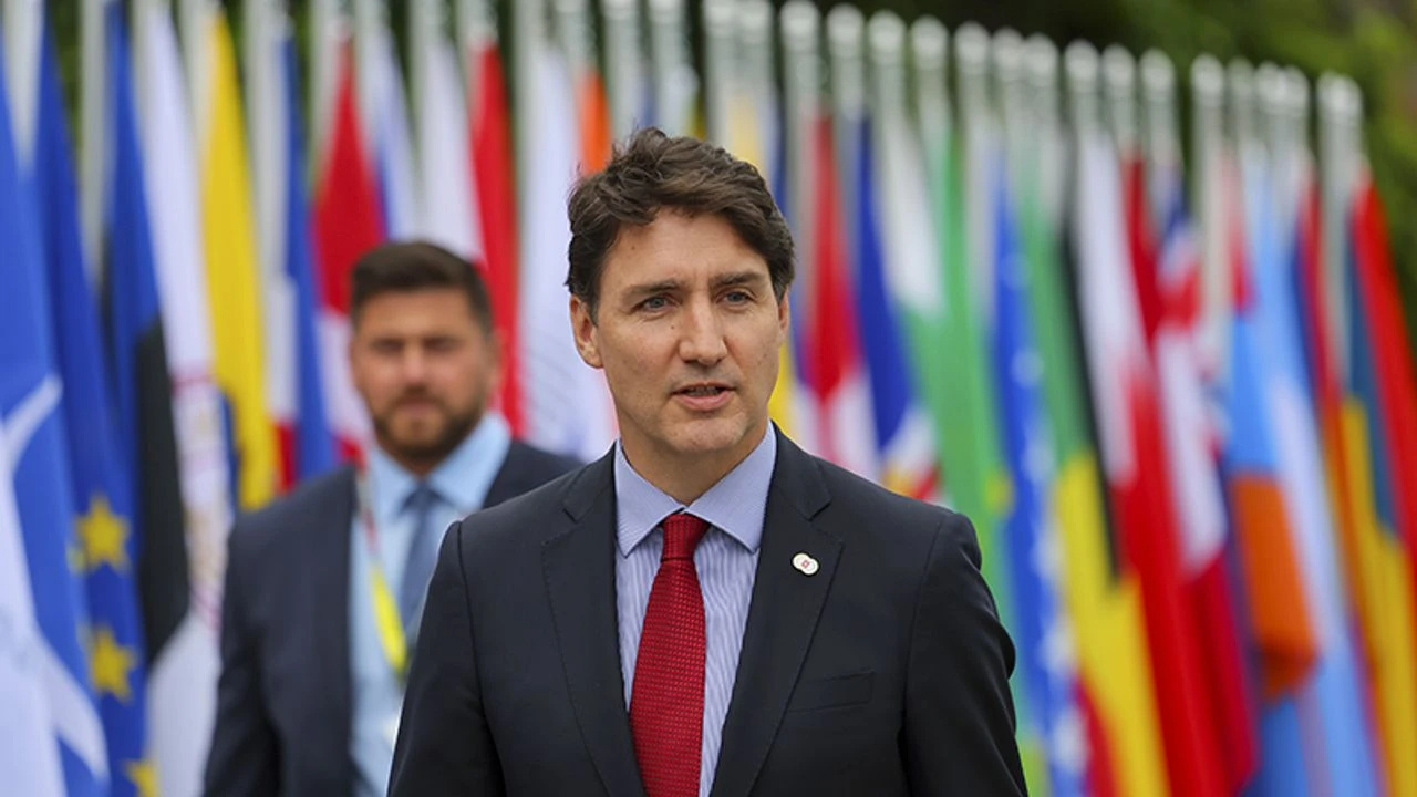 kanada-basbakani-justin-trudeau-istifa-etti-8pmv.jpg