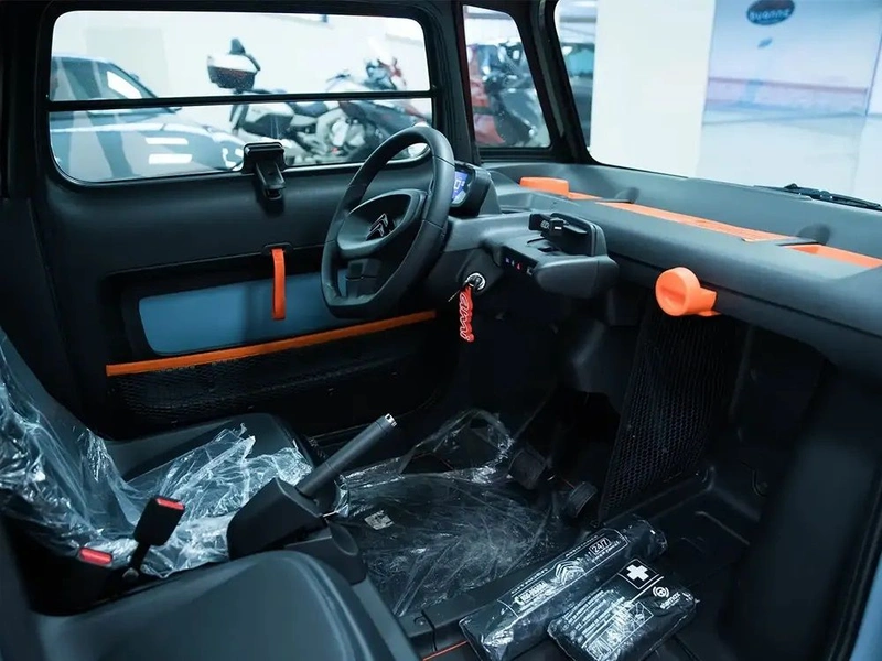 citroen-ami-kokpit-86rh.webp