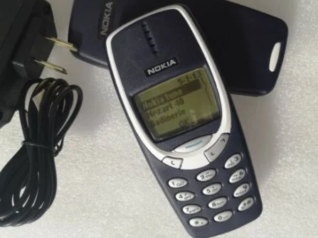 bu-okulda-akilli-telefon-yasak-sadece-nokia-tuslu-telefon-kullaniliyor-5ab6c5.webp