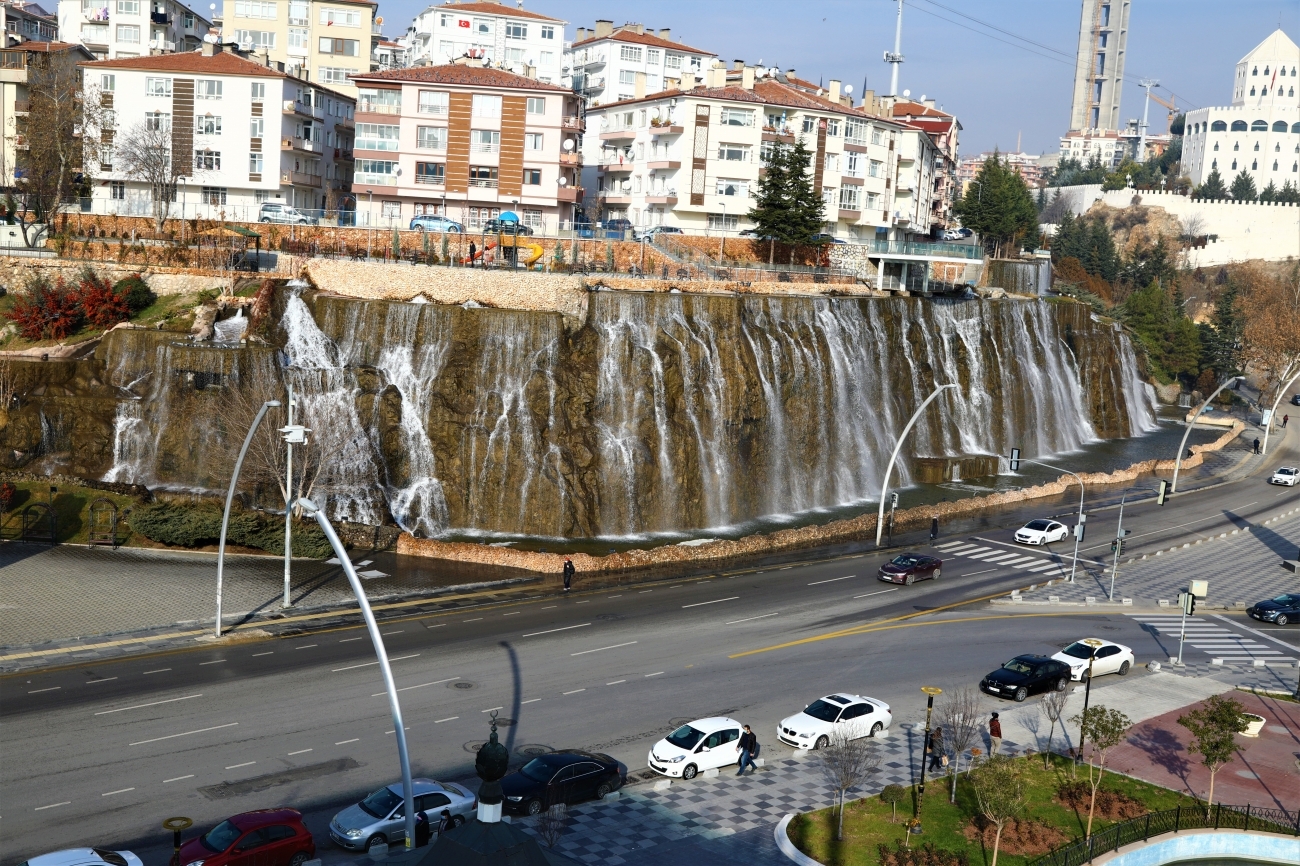 hunkar-selale-seyir-terasi-ve-ziya-akkuzu-parki-kecioren-bel-tr-328.jpg