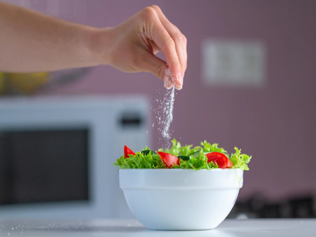 cut-down-salt-intake-2.jpg