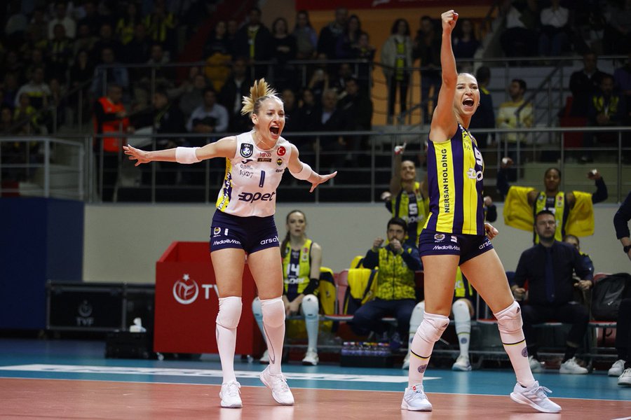 fenerbahce-opet-evinde-galatasaray-daikin-e-set-vermedi-habermeydan.jpg