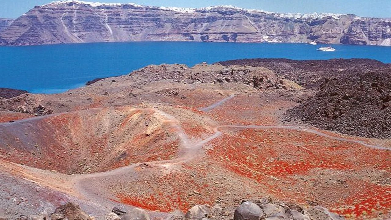 egedeki-depremlerin-nedeni-ne-santorini-yanardagi-ile-iliskili-mi2.webp