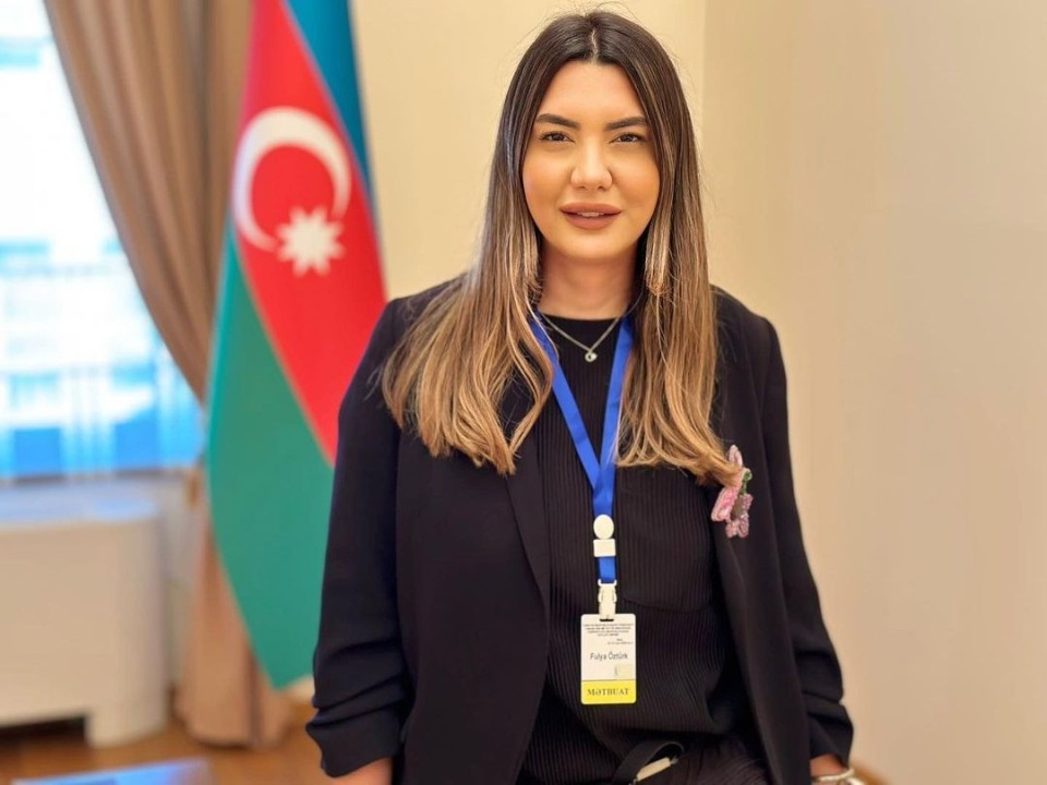 33154140-53332-fulya-ozturk-kimdir-cnn-t.jpg