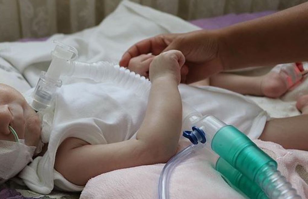 SMA hastalığı neden olur? SMA nedir, belirtileri neler?