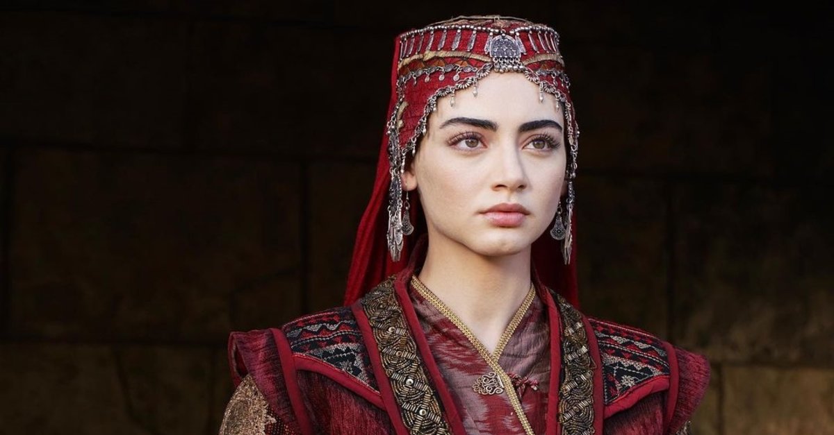 1200x627-ozge-torer-kimdir-kurulus-osmanin-bala-hatunu-ozge-torer-kac-yasinda-nereli-evli-mi-1637222038472.jpg