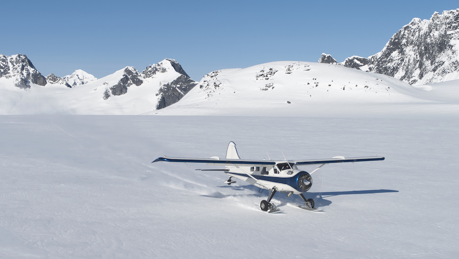 snow-landing-plane.jpeg