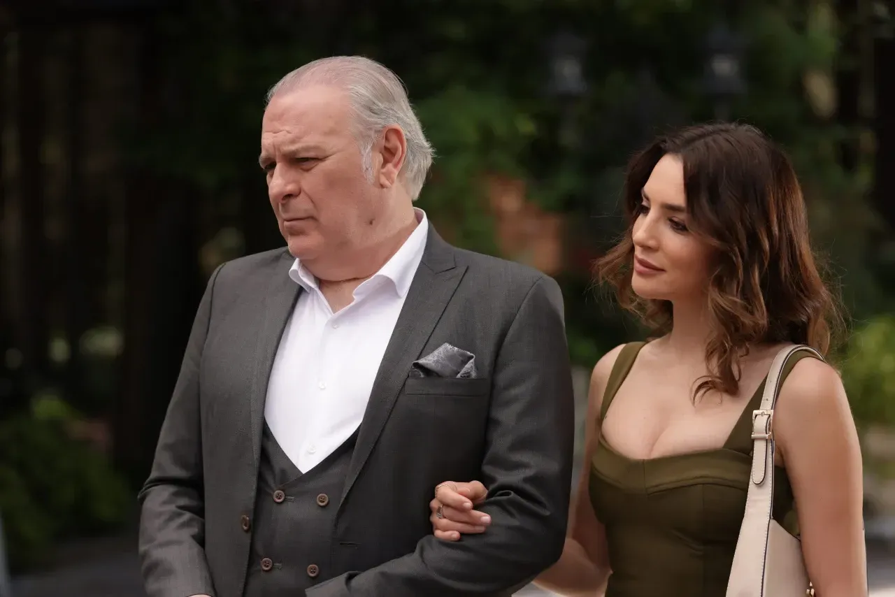 hudutsuz-sevda-54-bolum-fragman-2-001.webp
