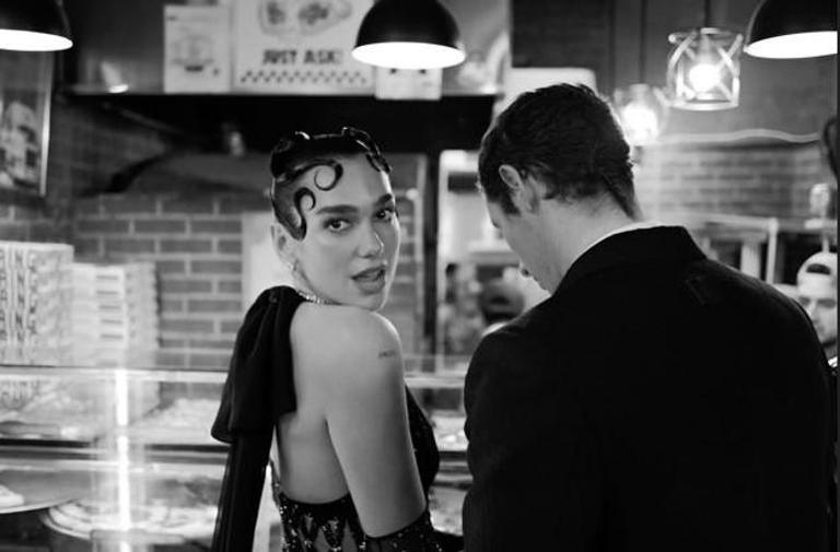 dua-lipa-4.jpg