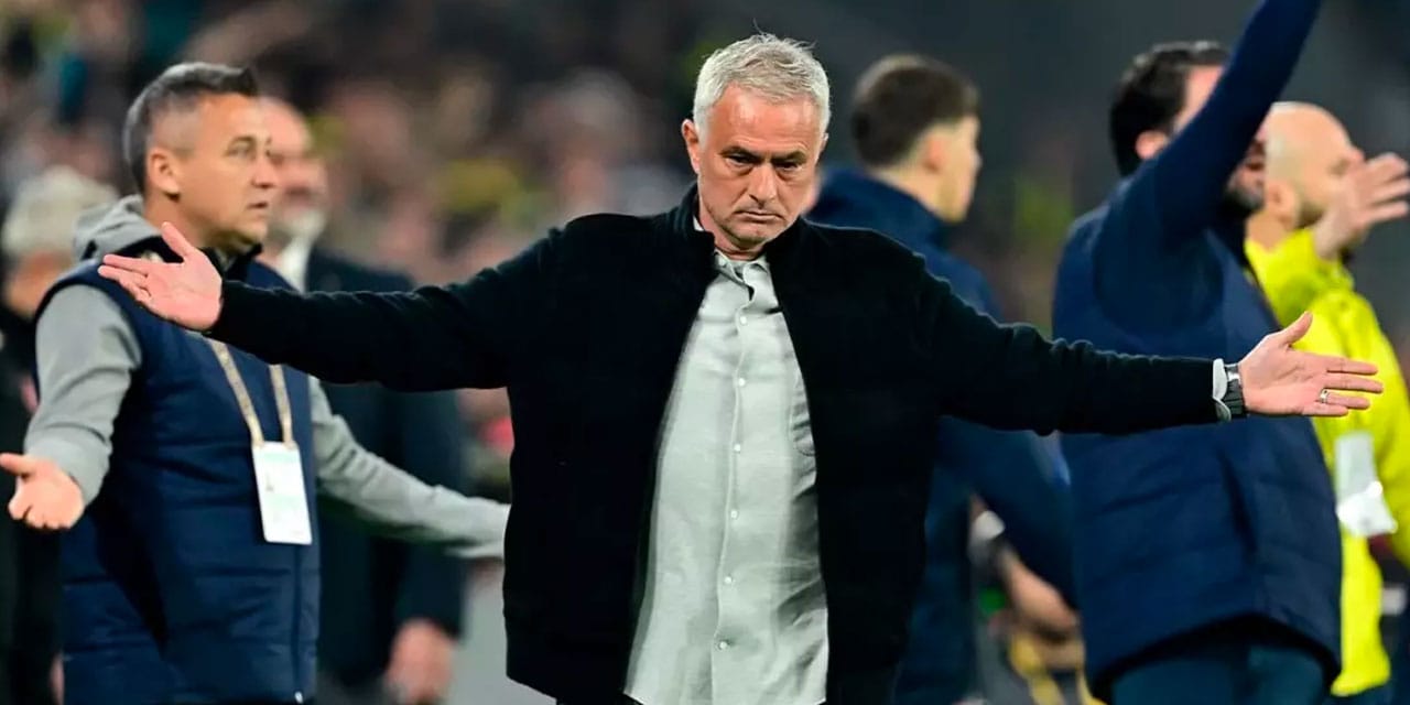 fenerbahce-jose-mourinho.jpg