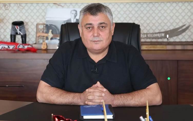 isa-yildirim-aksu-belediye-baskani.jpg