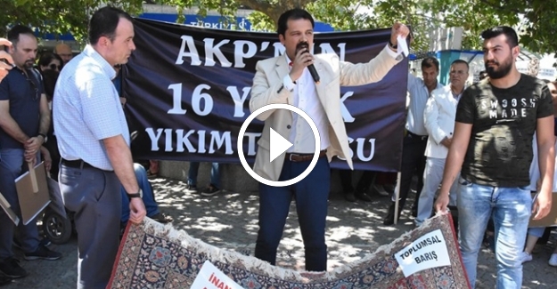 CHP'den halılı protesto