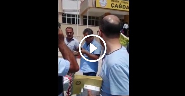 Mersin'de okul müdürü 2 torba oy pusulasıyla geldi