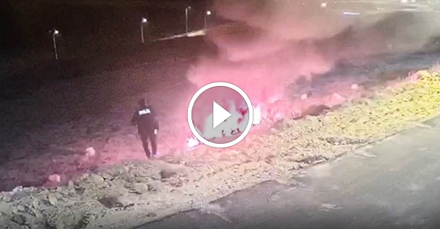 Polisler alevlerin arasına girerek sürücüyü kurtardı