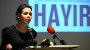 Pelin Batu: 'Ben buraya gelirken anneme yalan söyledim'