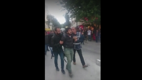 İzmir'de yapılan protestoda gözaltı