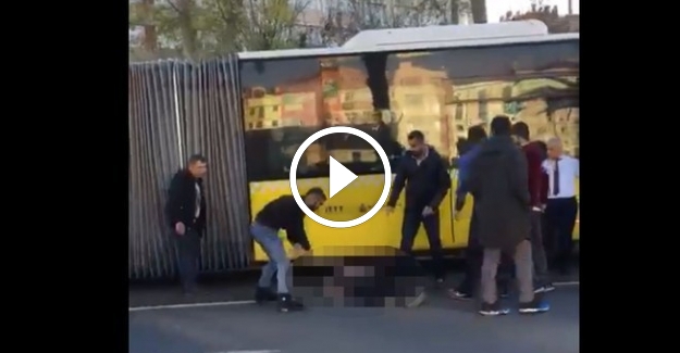 Trafiğin ortasında dehşet: Sopalarla öldüresiye dövdüler!